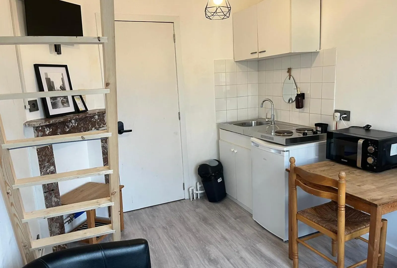 European District Hostel Brussels Guest house